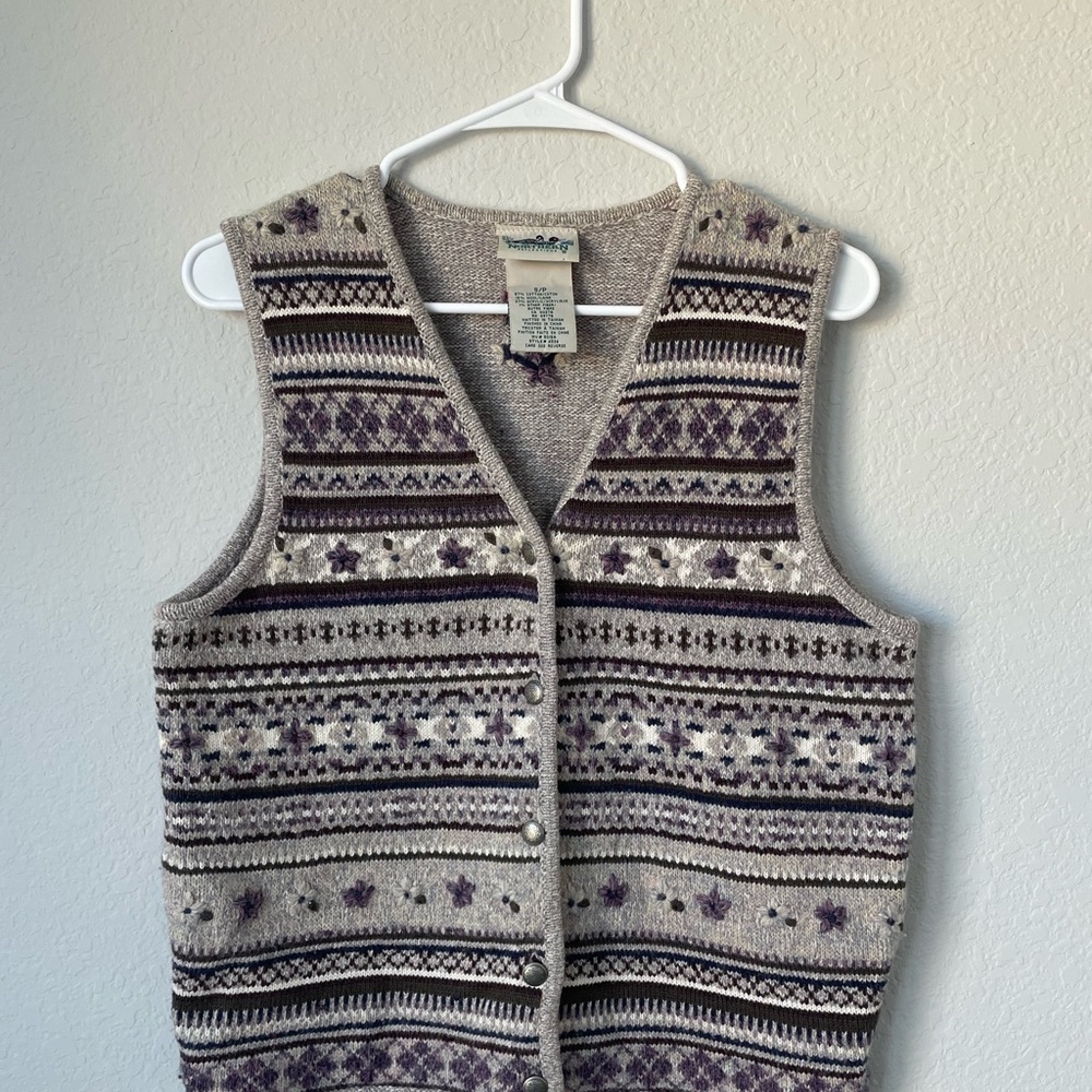 Northern Reflections Women’s Purple and Gray Button Up Knit Sweater Vest Size S